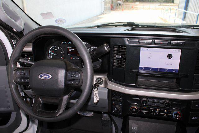 Photo of 2024 Oxford White Ford F-250