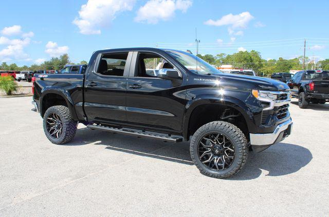 Photo of 2025 Black Chevrolet Silverado 1500