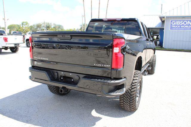 Photo of 2021 Black Chevrolet Silverado 1500