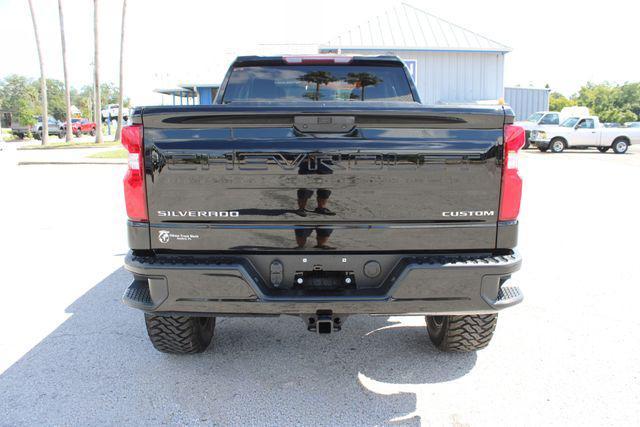Photo of 2021 Black Chevrolet Silverado 1500