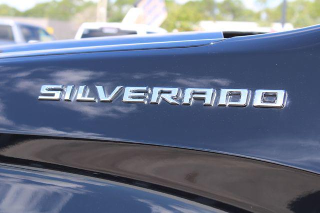 Photo of 2021 Black Chevrolet Silverado 1500