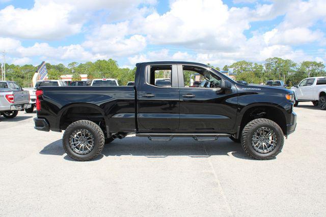 Photo of 2021 Black Chevrolet Silverado 1500