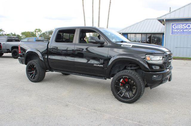 Photo of 2023 Diamond Black Crystal Pearlcoat RAM 1500