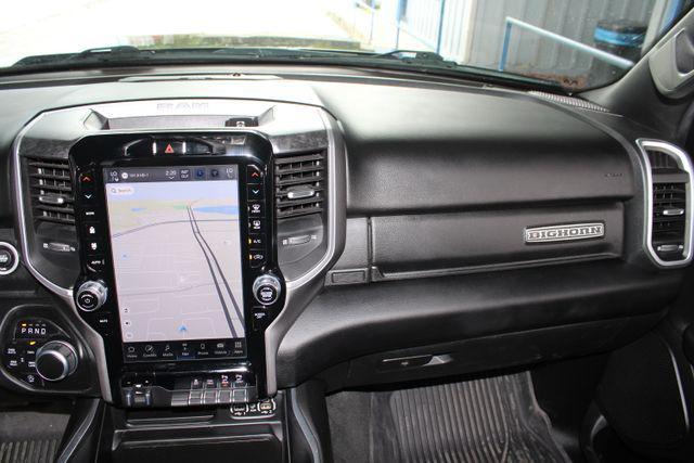 Photo of 2023 Diamond Black Crystal Pearlcoat RAM 1500