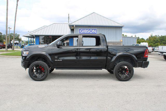 Photo of 2023 Diamond Black Crystal Pearlcoat RAM 1500