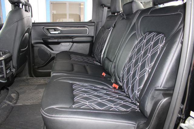 Photo of 2023 Diamond Black Crystal Pearlcoat RAM 1500