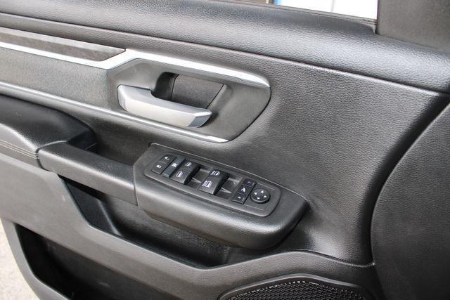 Photo of 2023 Diamond Black Crystal Pearlcoat RAM 1500
