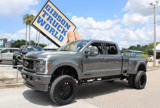 Photo of 2025 Carbonized Gray Metallic Ford F-350