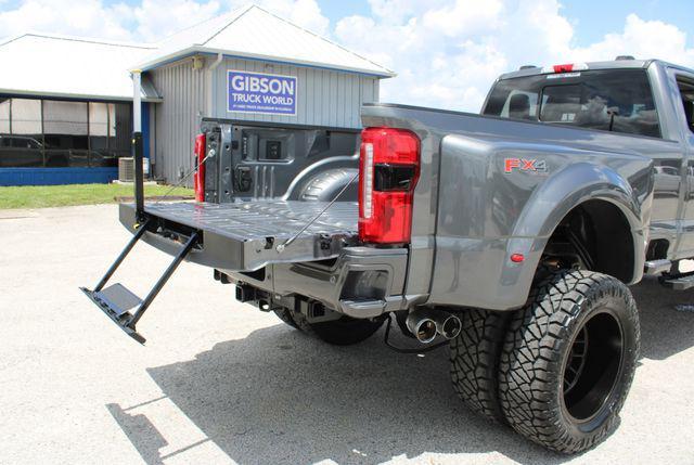Photo of 2025 Carbonized Gray Metallic Ford F-350