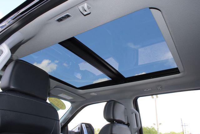 Photo of 2024 Agate Black Metallic Ford F-250