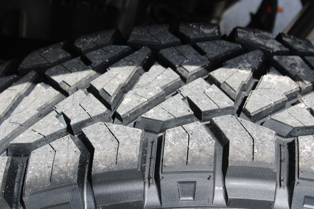 Photo of 2024 Agate Black Metallic Ford F-250