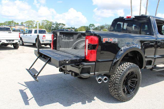 Photo of 2024 Agate Black Metallic Ford F-250