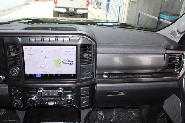 Photo of 2024 Agate Black Metallic Ford F-250