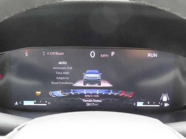 Photo of 2024 Hydro Blue Pearlcoat Jeep Compass