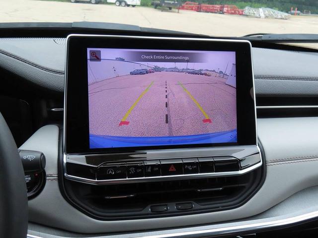 Photo of 2024 Hydro Blue Pearlcoat Jeep Compass