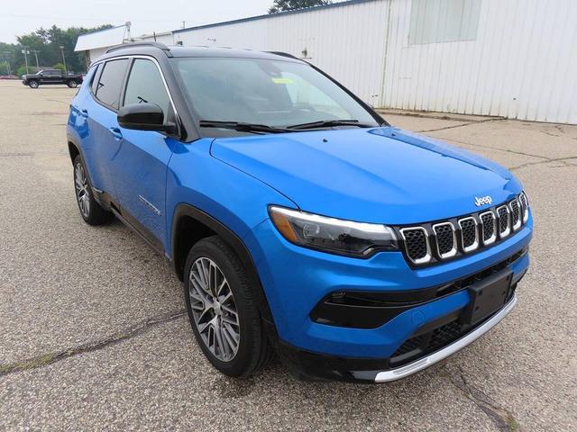 Photo of 2024 Hydro Blue Pearlcoat Jeep Compass