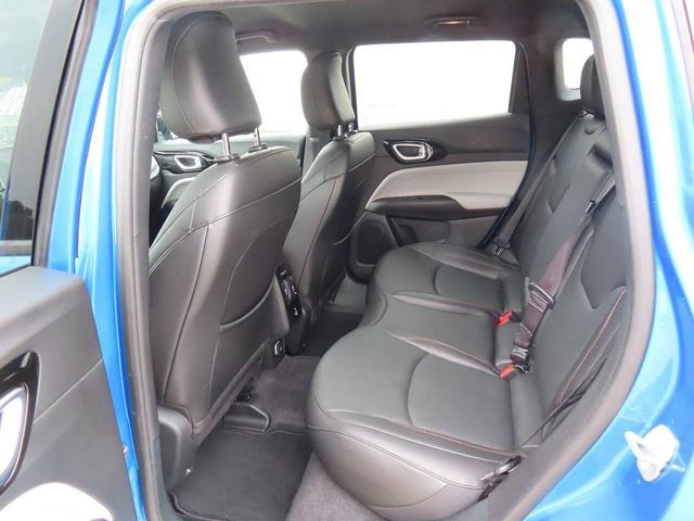 Photo of 2024 Hydro Blue Pearlcoat Jeep Compass