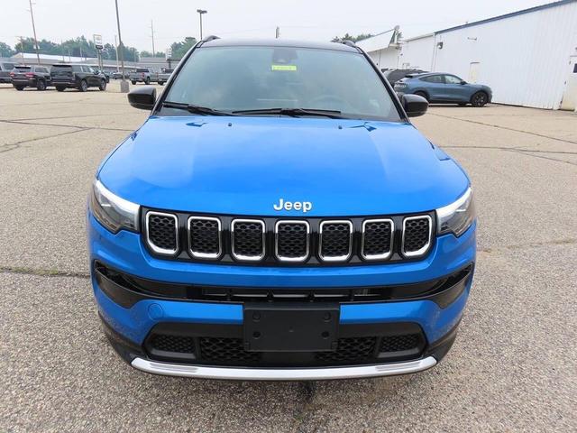 Photo of 2024 Hydro Blue Pearlcoat Jeep Compass