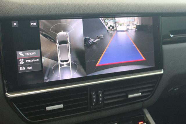 Photo of 2020 Dolomite Silver Metallic Porsche Cayenne