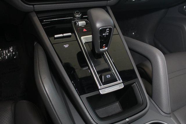 Photo of 2020 Dolomite Silver Metallic Porsche Cayenne
