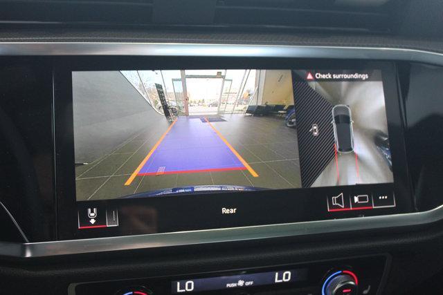 Photo of 2025 Navarra Blue Metallic Audi Q3