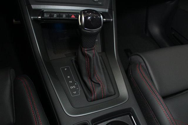 Photo of 2025 Navarra Blue Metallic Audi Q3