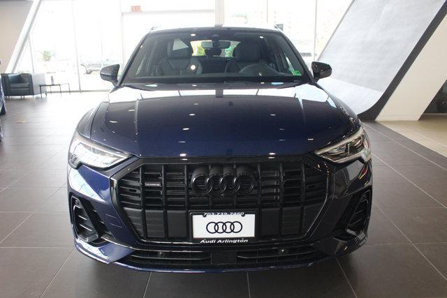 Photo of 2025 Navarra Blue Metallic Audi Q3