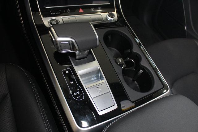 Photo of 2025 Mythos Black Metallic Audi Q7