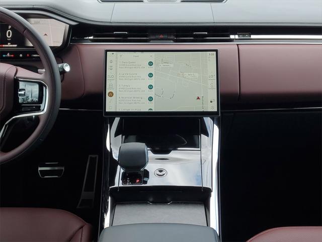 Photo of 2025 Charente Grey Premium Metallic Land Rover Range Rover Sport