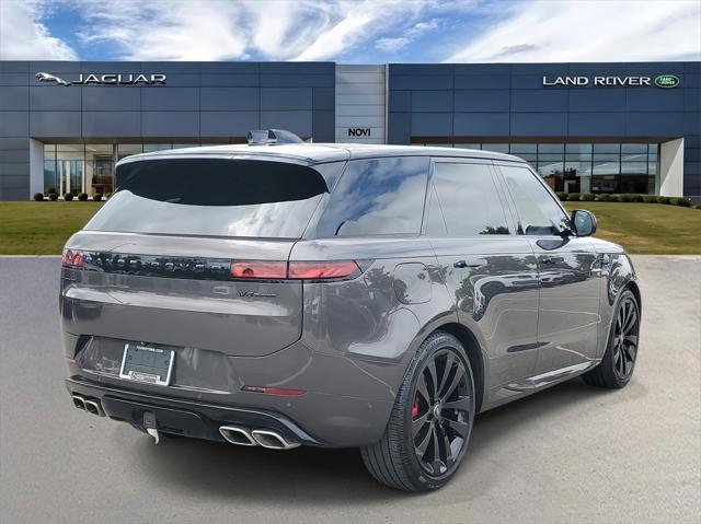 Photo of 2025 Charente Grey Premium Metallic Land Rover Range Rover Sport