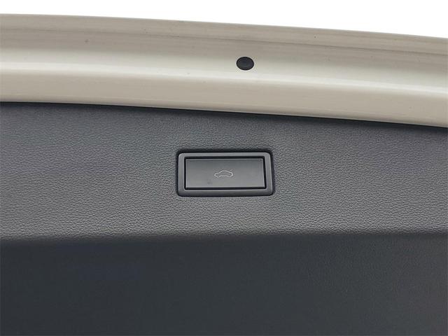 Photo of 2020 Pure White Volkswagen Tiguan