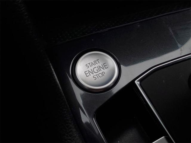 Photo of 2020 Pure White Volkswagen Tiguan