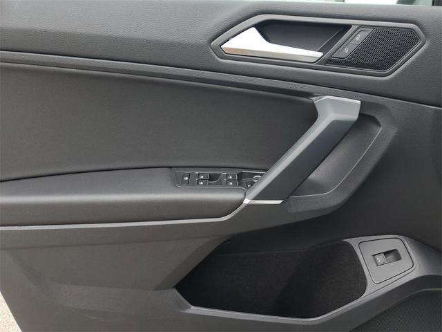 Photo of 2020 Pure White Volkswagen Tiguan