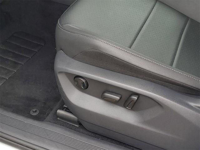 Photo of 2020 Pure White Volkswagen Tiguan