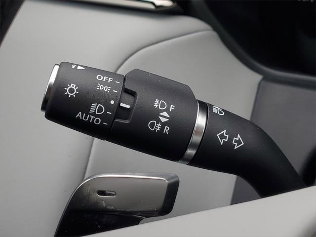 Photo of 2026 Santorini Black Metallic Land Rover Range Rover Velar