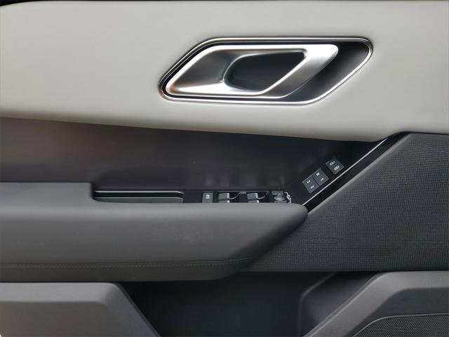 Photo of 2026 Santorini Black Metallic Land Rover Range Rover Velar