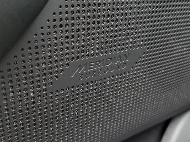 Photo of 2026 Santorini Black Metallic Land Rover Range Rover Velar