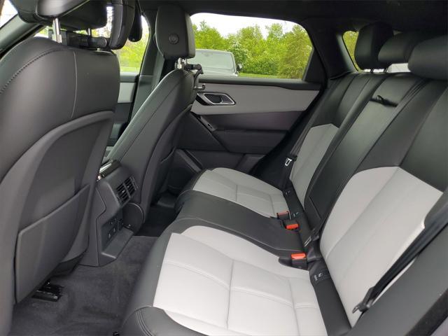 Photo of 2026 Santorini Black Metallic Land Rover Range Rover Velar