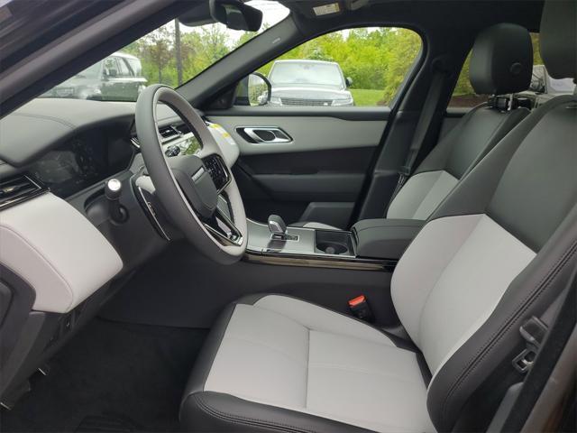 Photo of 2026 Santorini Black Metallic Land Rover Range Rover Velar