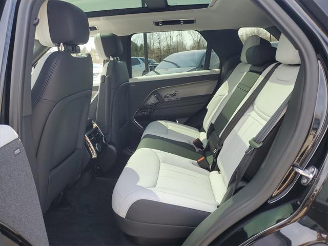 Photo of 2025 Santorini Black Land Rover Range Rover Sport