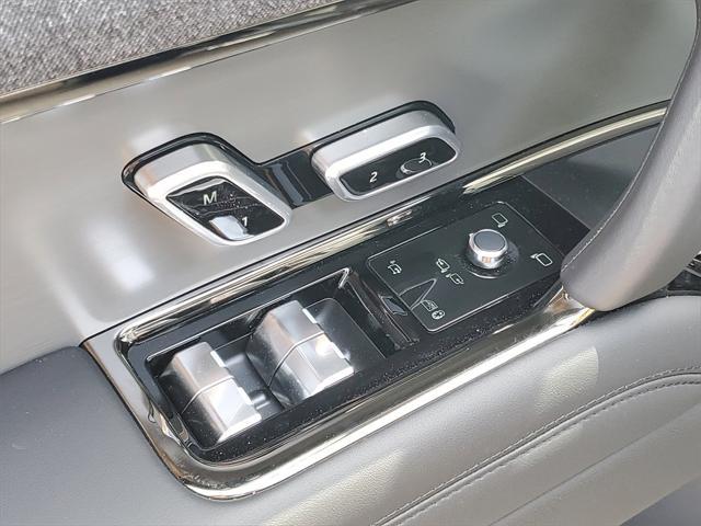 Photo of 2025 Santorini Black Land Rover Range Rover Sport