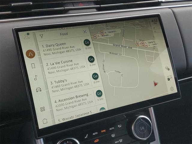 Photo of 2023 White Land Rover Range Rover