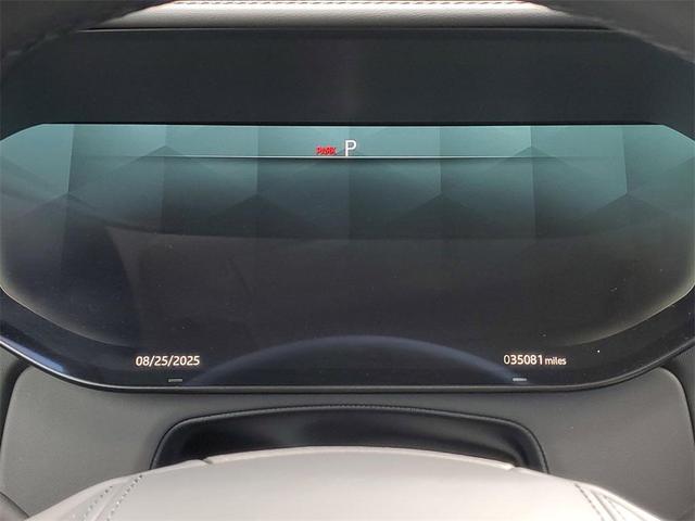 Photo of 2023 White Land Rover Range Rover