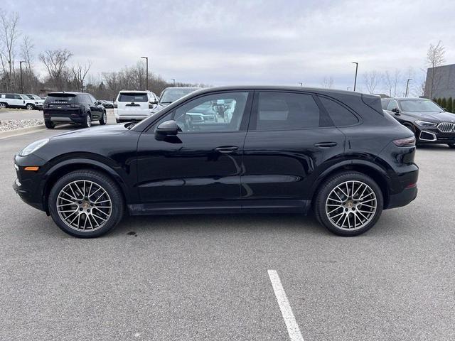 Photo of 2022 Black Porsche Cayenne