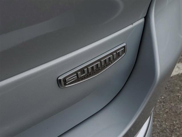 Photo of 2023 Silver Zynith Jeep Grand Cherokee L