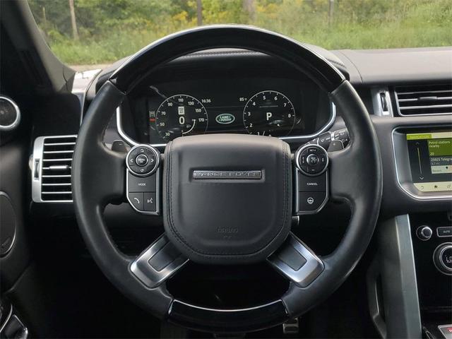 Photo of 2017 White Land Rover Range Rover