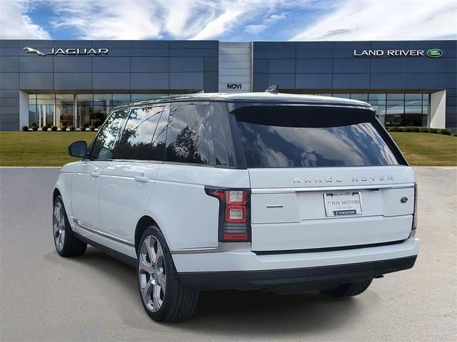 Photo of 2017 White Land Rover Range Rover