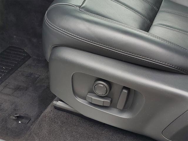Photo of 2022 White Land Rover Range Rover Sport