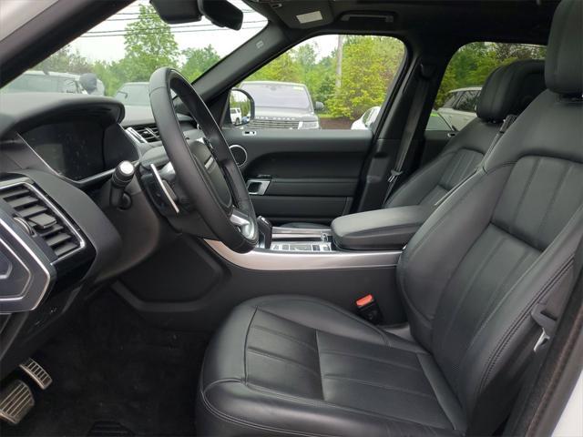 Photo of 2022 White Land Rover Range Rover Sport