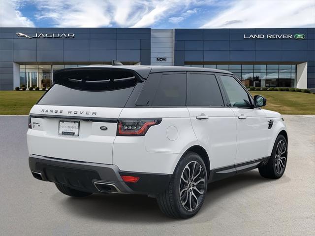 Photo of 2022 White Land Rover Range Rover Sport